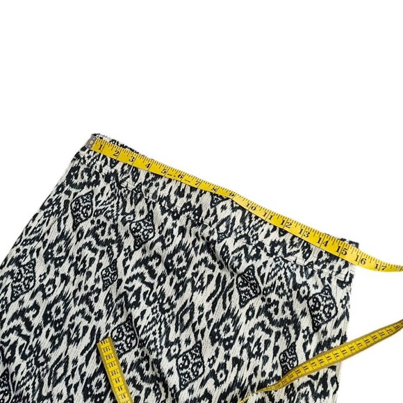 Ripskirt Hawaiian Ikat Print Wrap Skirt, Vacation, Resortwear, Size Medium - Picture 3 of 10